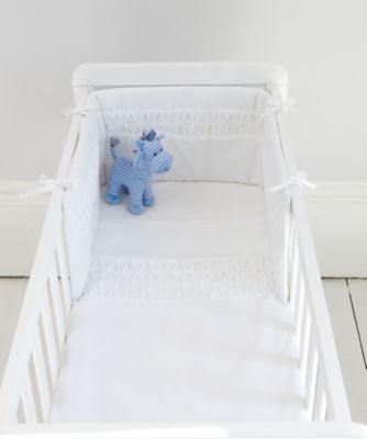 Mothercare White Pleat Crib Bale