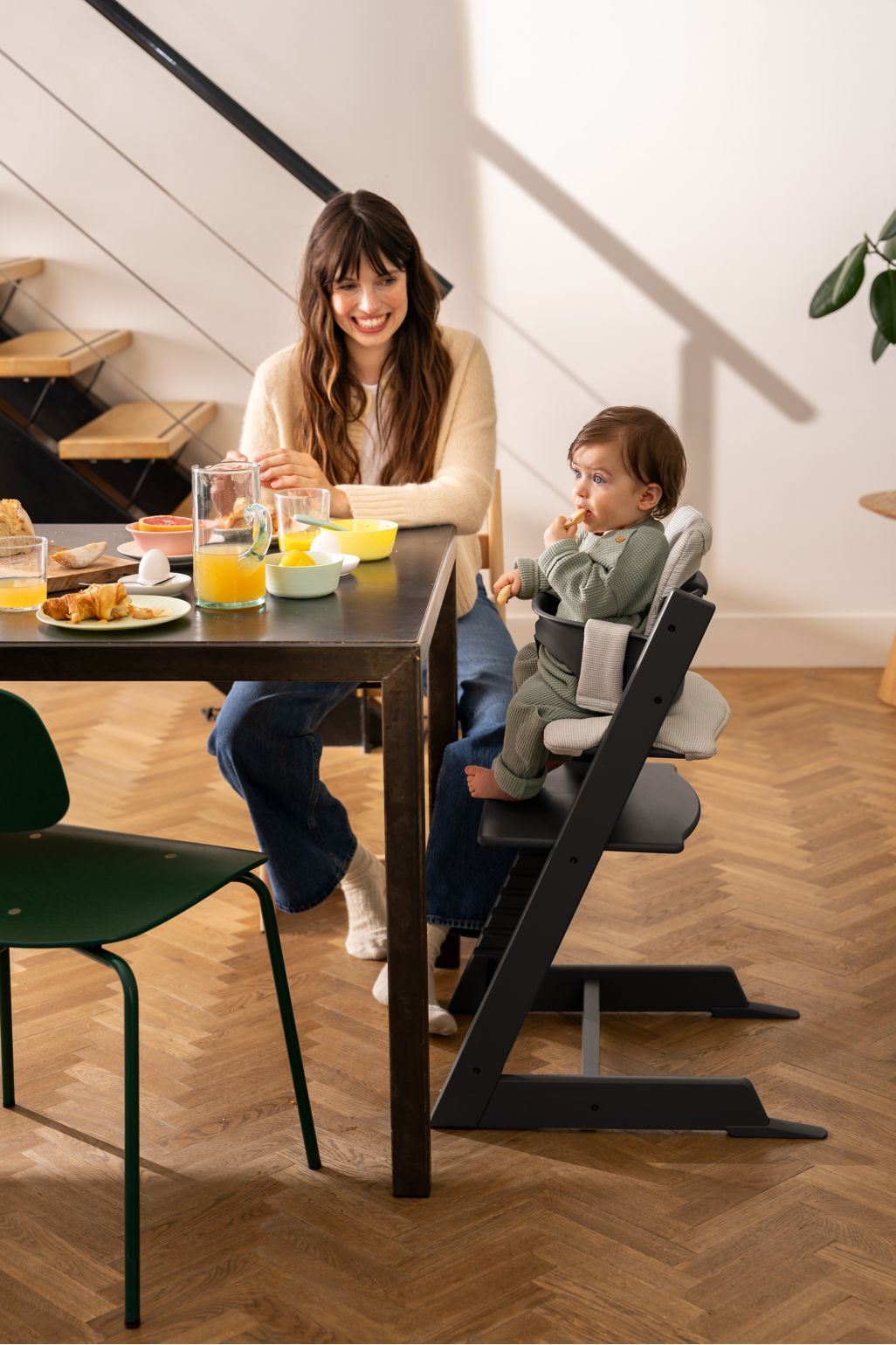 Stokke® Tripp Trapp® scaun înalt - negru