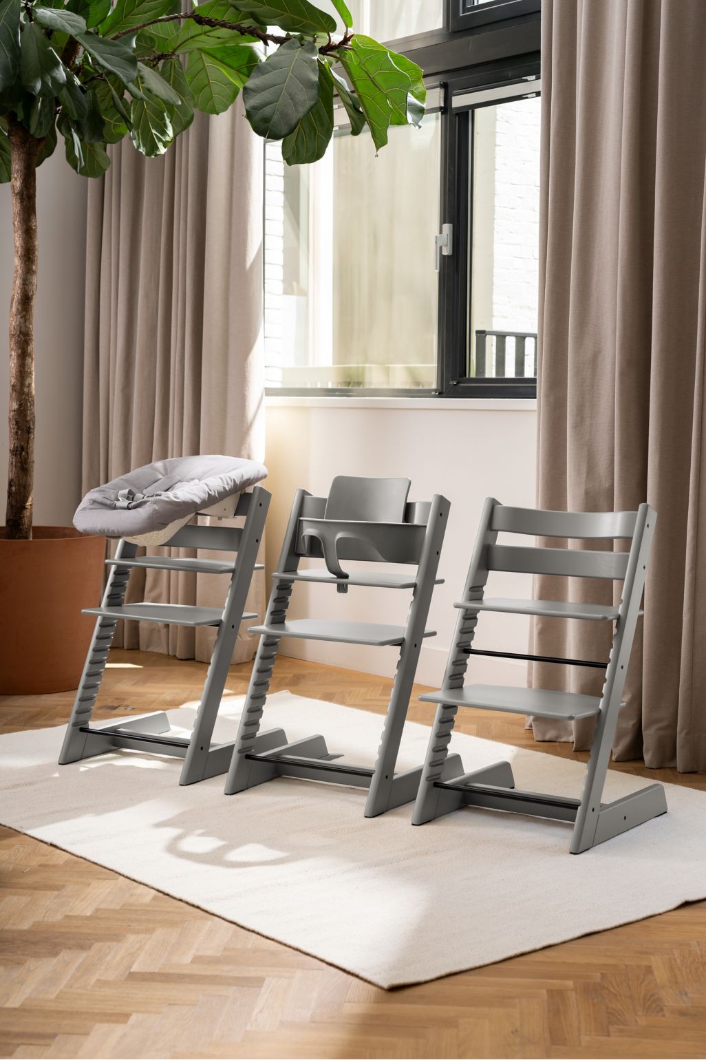 Stokke® Tripp Trapp® scaun înalt - storm grey / gri furtună