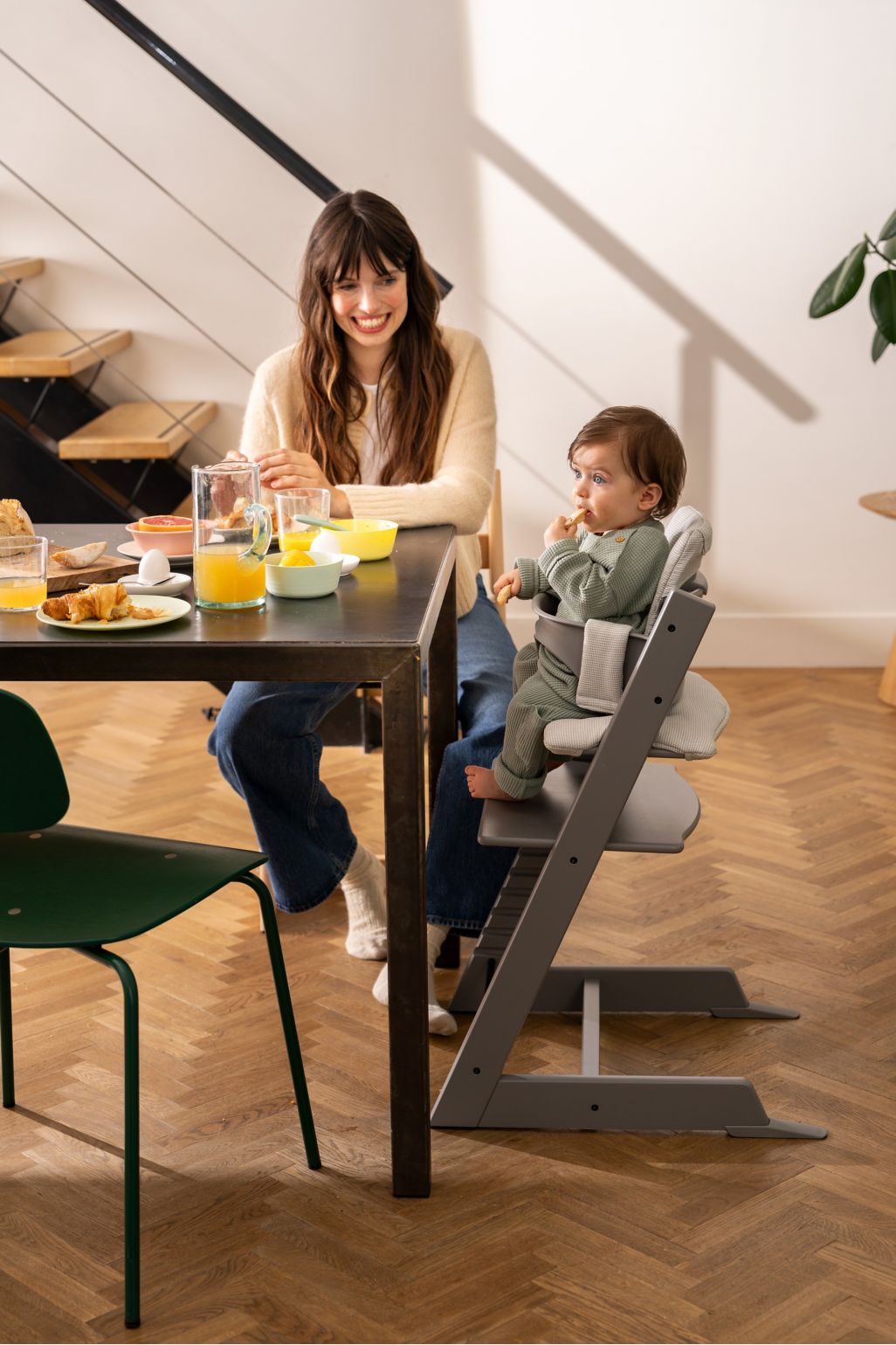 Stokke® Tripp Trapp® scaun înalt - storm grey / gri furtună