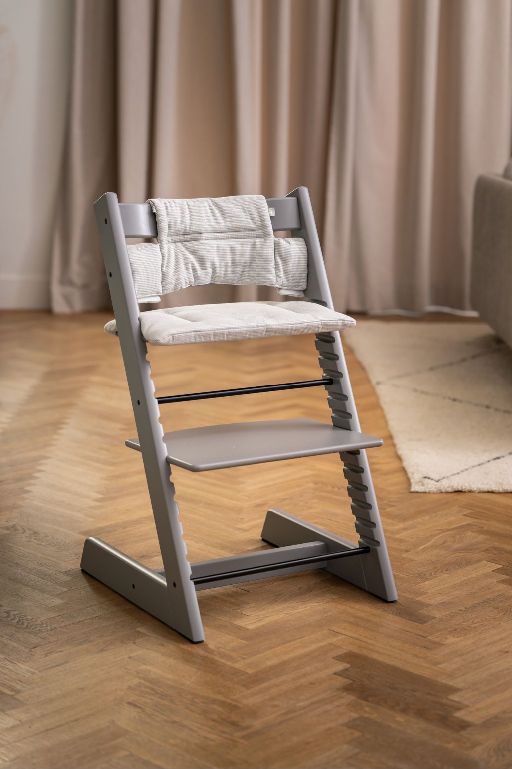 Stokke® Tripp Trapp® scaun înalt - storm grey / gri furtună