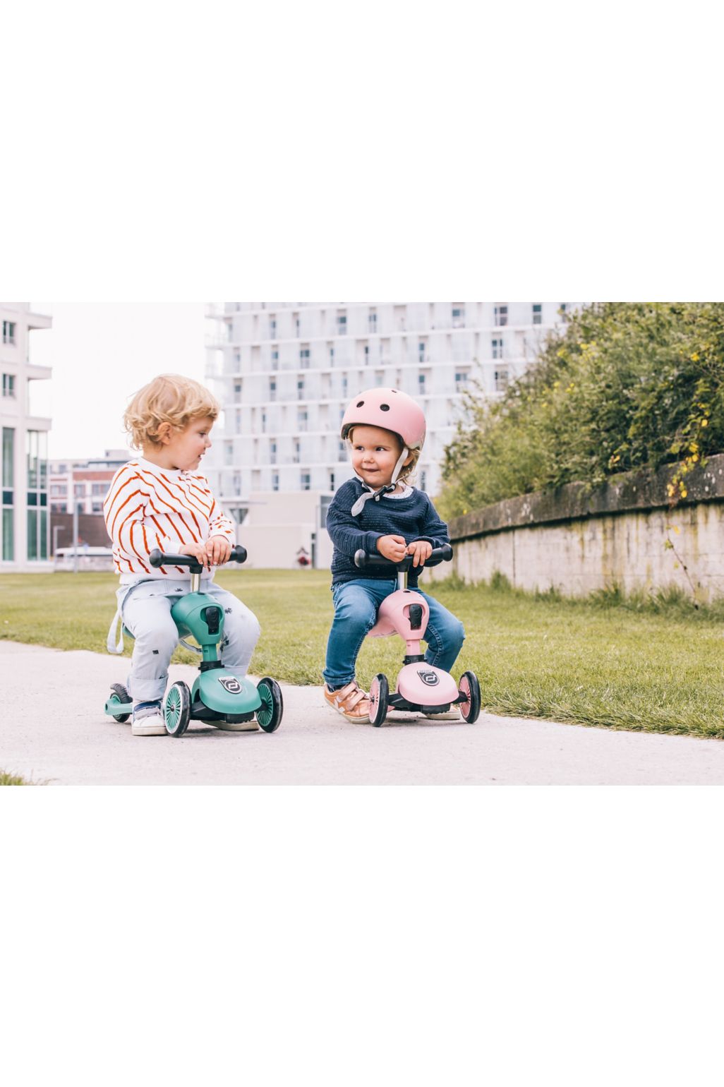 Scoot and Ride Highwaykick 1 2 in1 kickboard with seat - rose