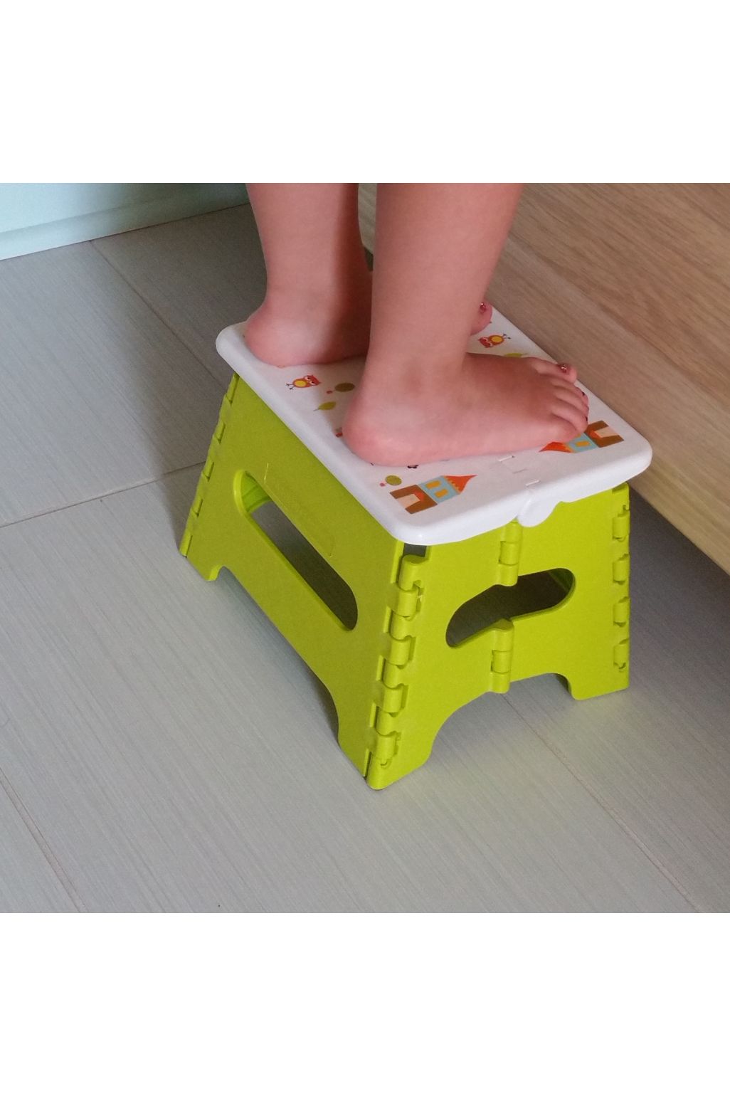 Bblüv Stëp Foldable Step Stool - lime