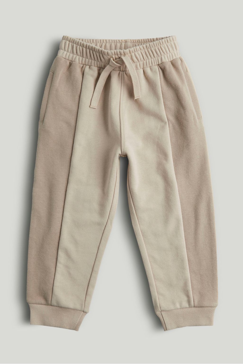 Pantaloni de trening cu panouri de culoare cafenie