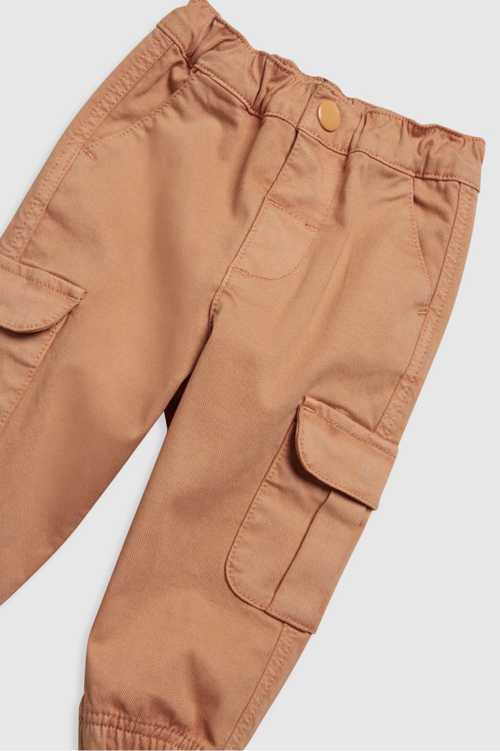 pantaloni cargo cafenii
